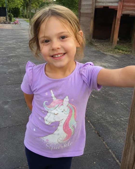 Example uploaded photo of the girl used for Emma
